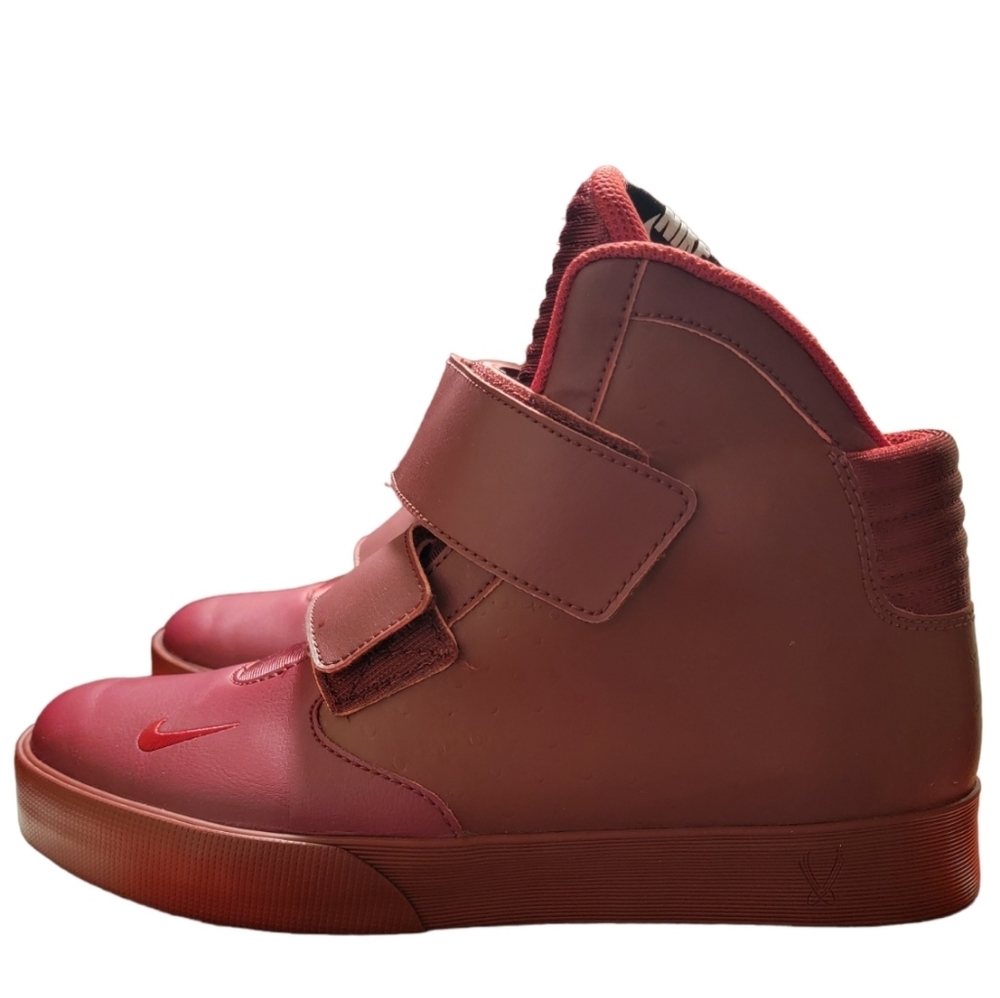 Nike fly steppers